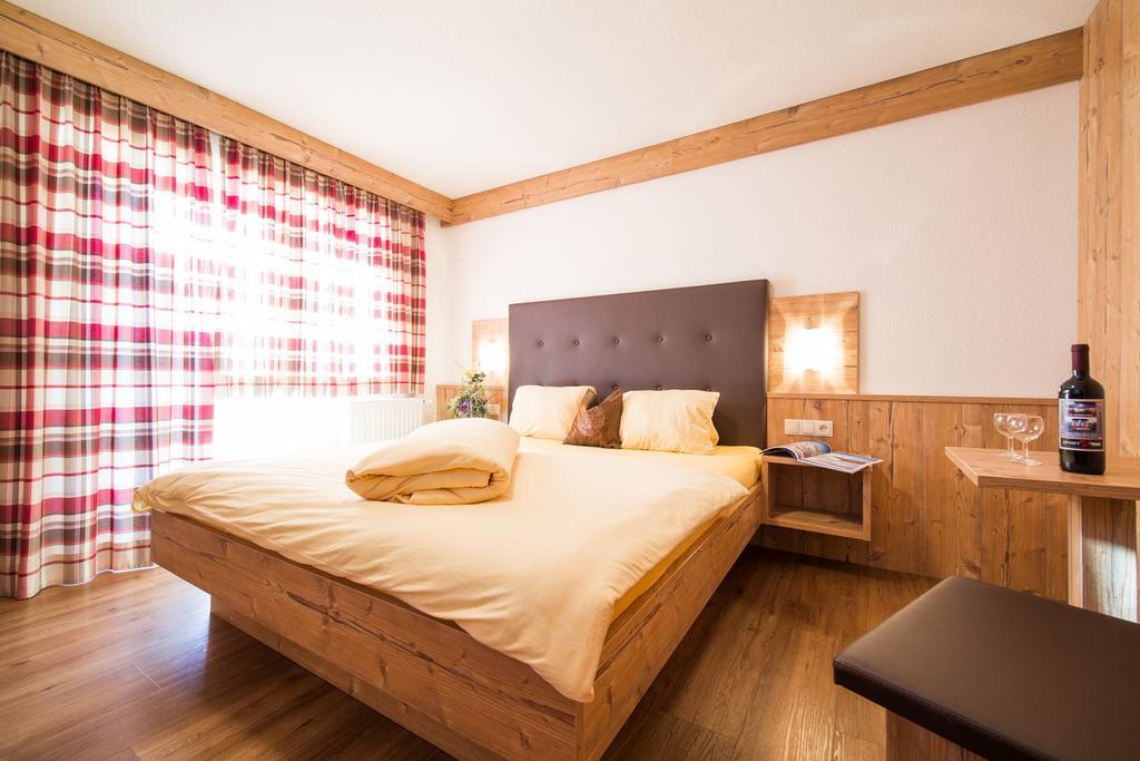 Gaestehaus Falkner Ignaz Ζόλντεν Δωμάτιο φωτογραφία